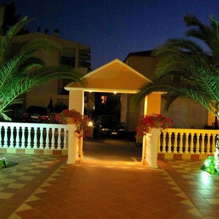Calypso Hotel Siviri Bagian luar foto