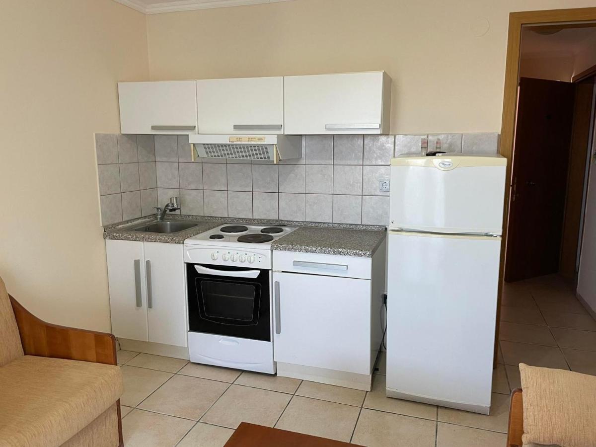 Calypso Hotel Siviri Bagian luar foto